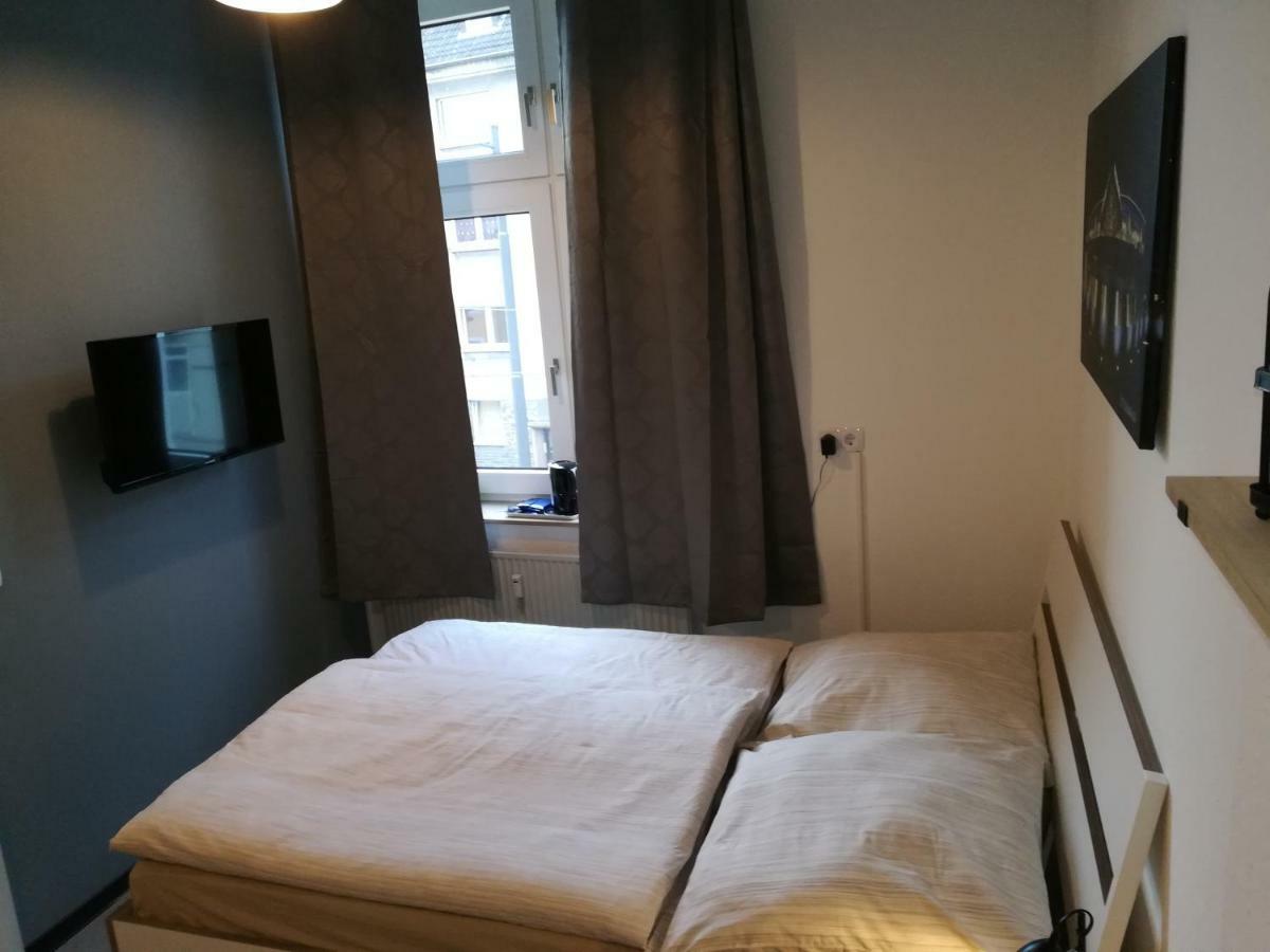Zentrales Apartment In 盖尔森基兴 外观 照片